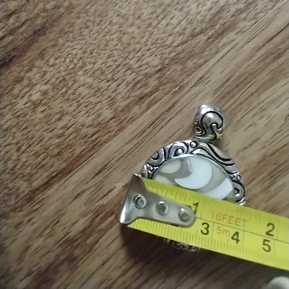Pendant - Picture 9 of 12